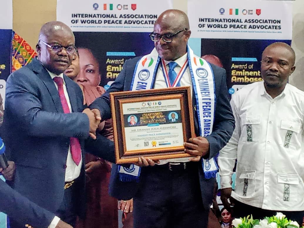 CÔTE D&rsquo;IVOIRE/ ALEXANDRE DRAMAN ,COMMISSAIRE GÉNÉRAL DE DJAKA FESTIVAL NOMMÉ AMBASSADEUR DE LA PAIX PAR IAWPA